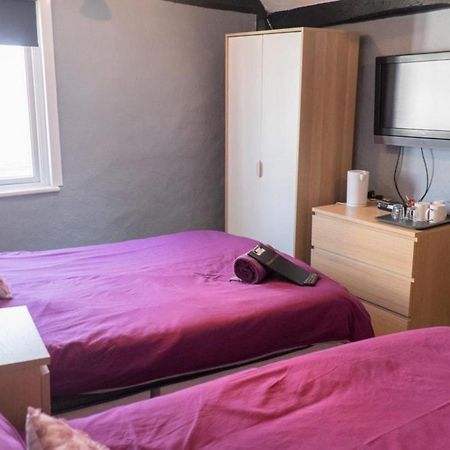Oyo The Bell Hotel Hoddesdon Ngoại thất bức ảnh